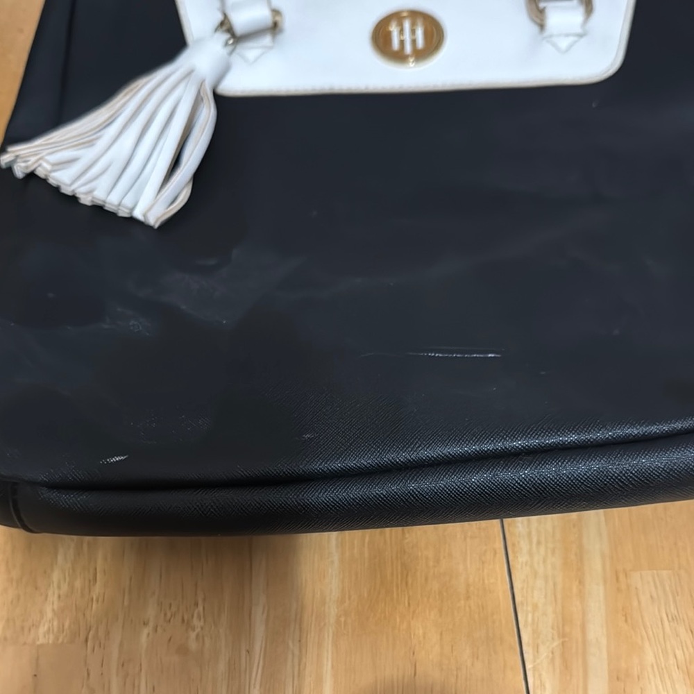 Tommy Hilfiger Black and Cream Tote Bag - Picture 5 of 17
